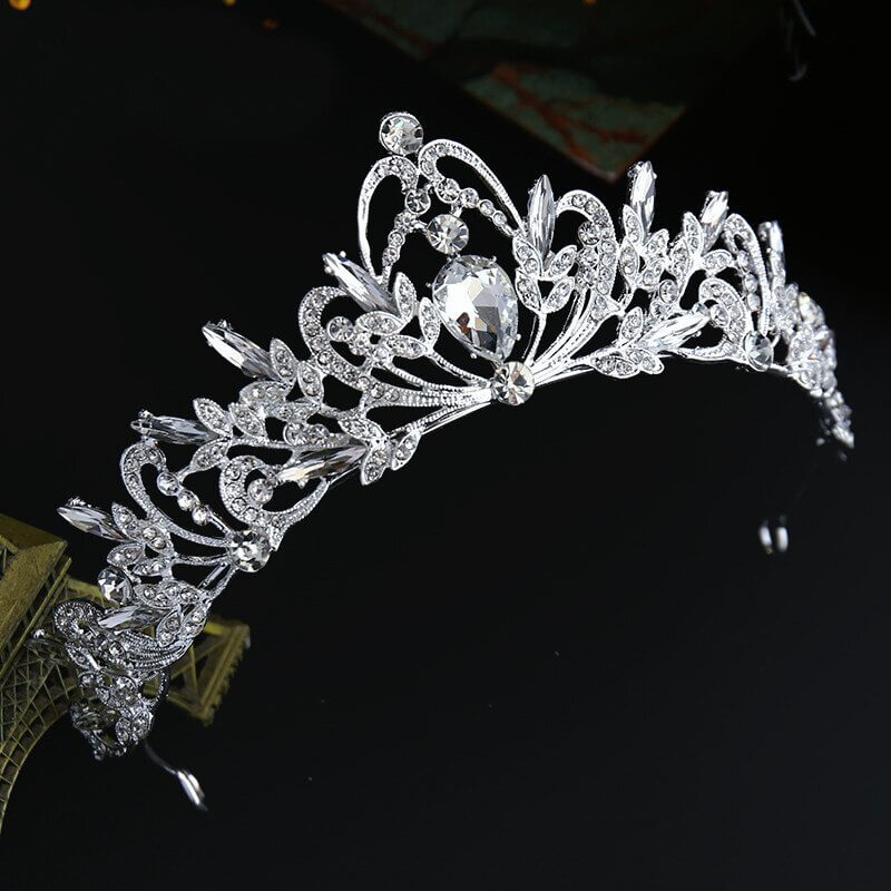 Fetiță prințesă tiara