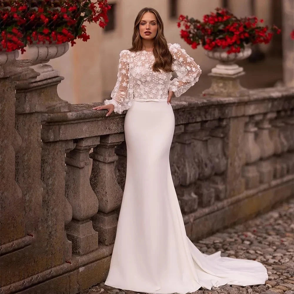 Vestito da sposa con top in pizzo trasparente