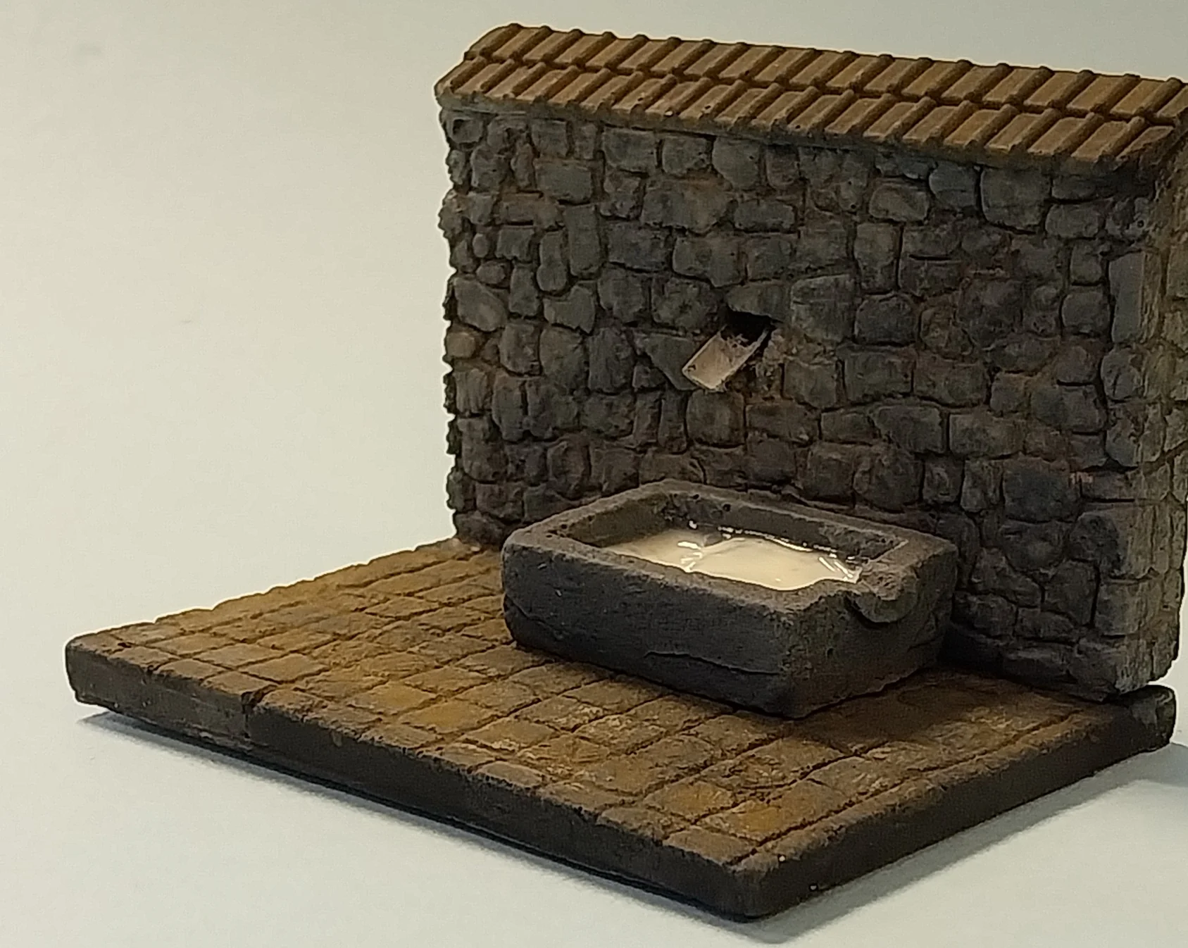 1/35 méretarányú vidéki itatóvályú dioráma talapzat 95mm x 80mm 1/35 méretarányú vidéki itatóvályú dioráma talapzat 95mm x 80mm