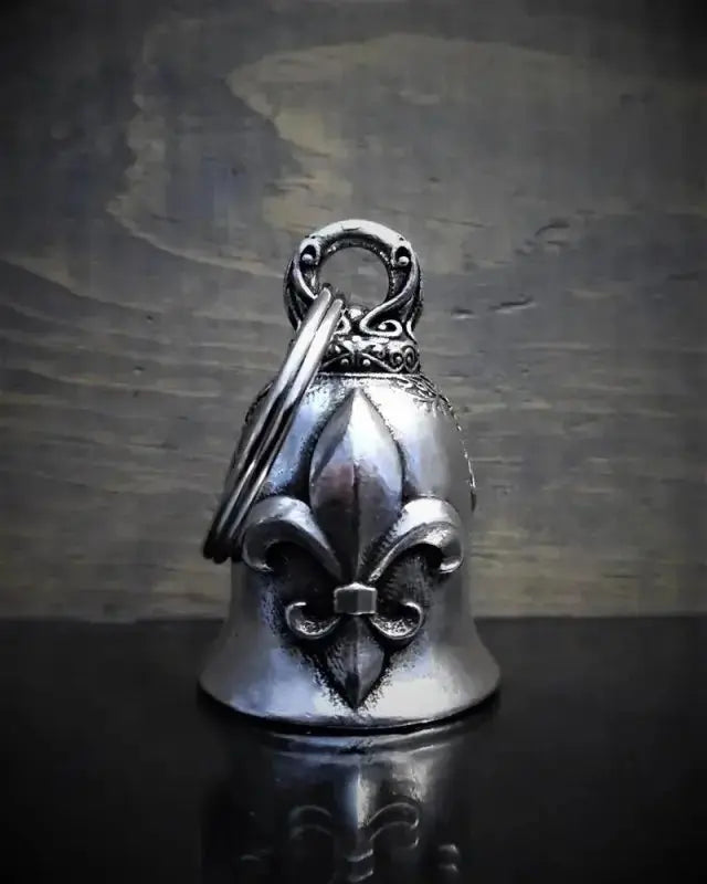 Јedinstveno “fleur-de-lis” zvono za mototsikle