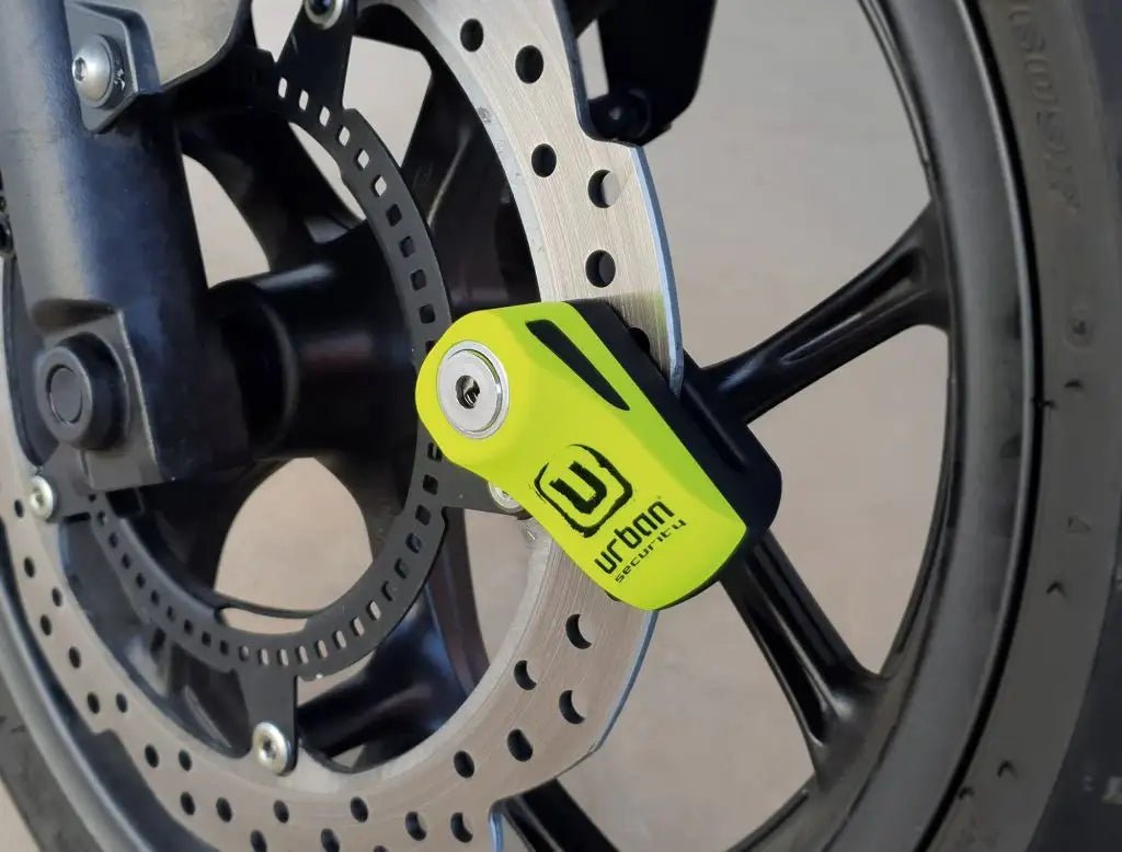 Tsrna/hromirana disk brava za mototsikle