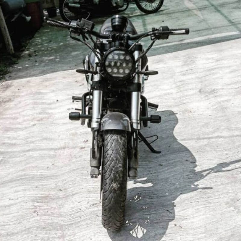 LED far za mototsikl