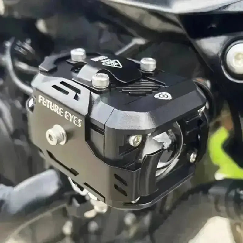 Dodatni LED far za mototsikle - bezhichni prekidach