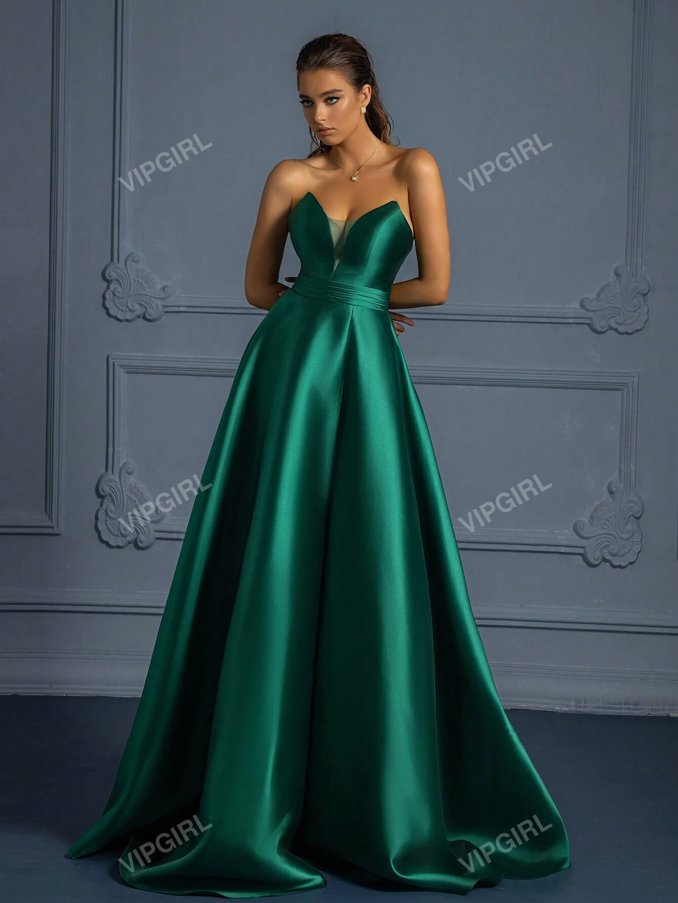 Rochie de seară elegantă, de înaltă calitate, verde, lungă, corset pentru femei, lungă și simplă, cu o fustă pufoasă verde măr pentru spectacole și evenimente. De asemenea, potrivită pentru animatoare la ceremonii și prezentări de modă.