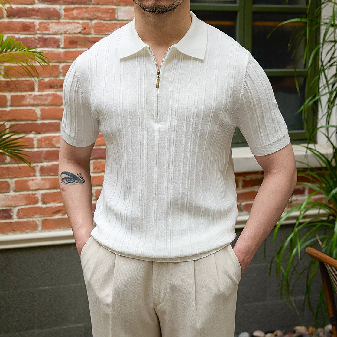 Plisseret poloshirt, old money style