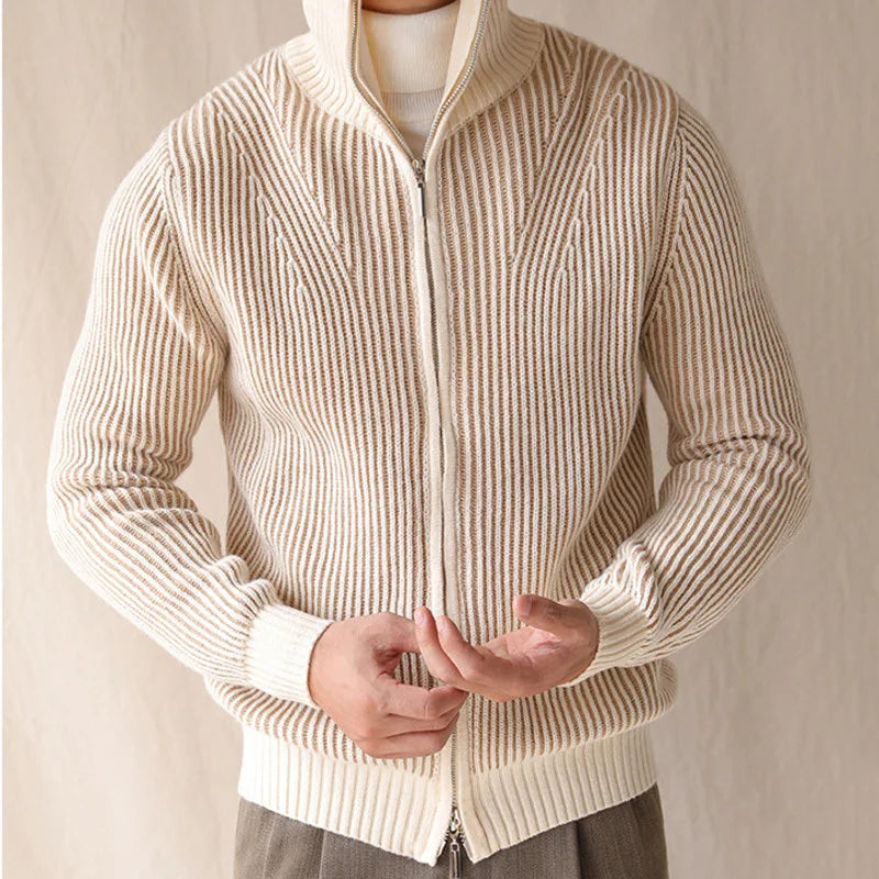 Stribet cardigan i old money-stil