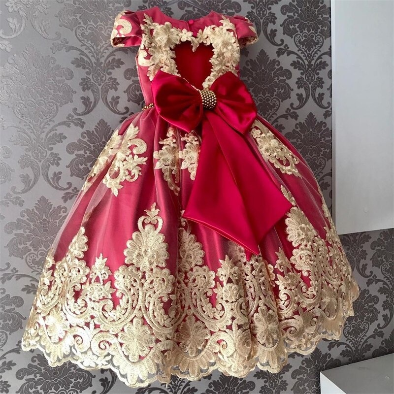 Vintage Princess-Kleid Rot mit Stickerei