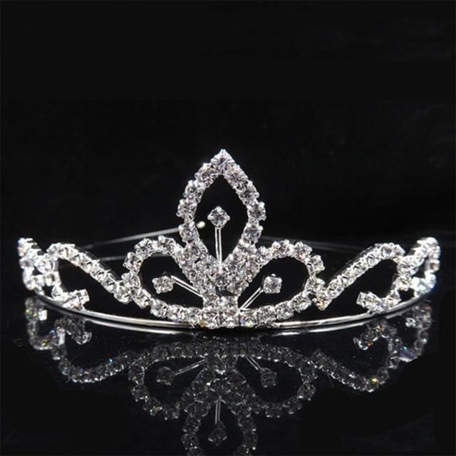 Königliches Kleeblatt-Diadem mit Strasssteinen