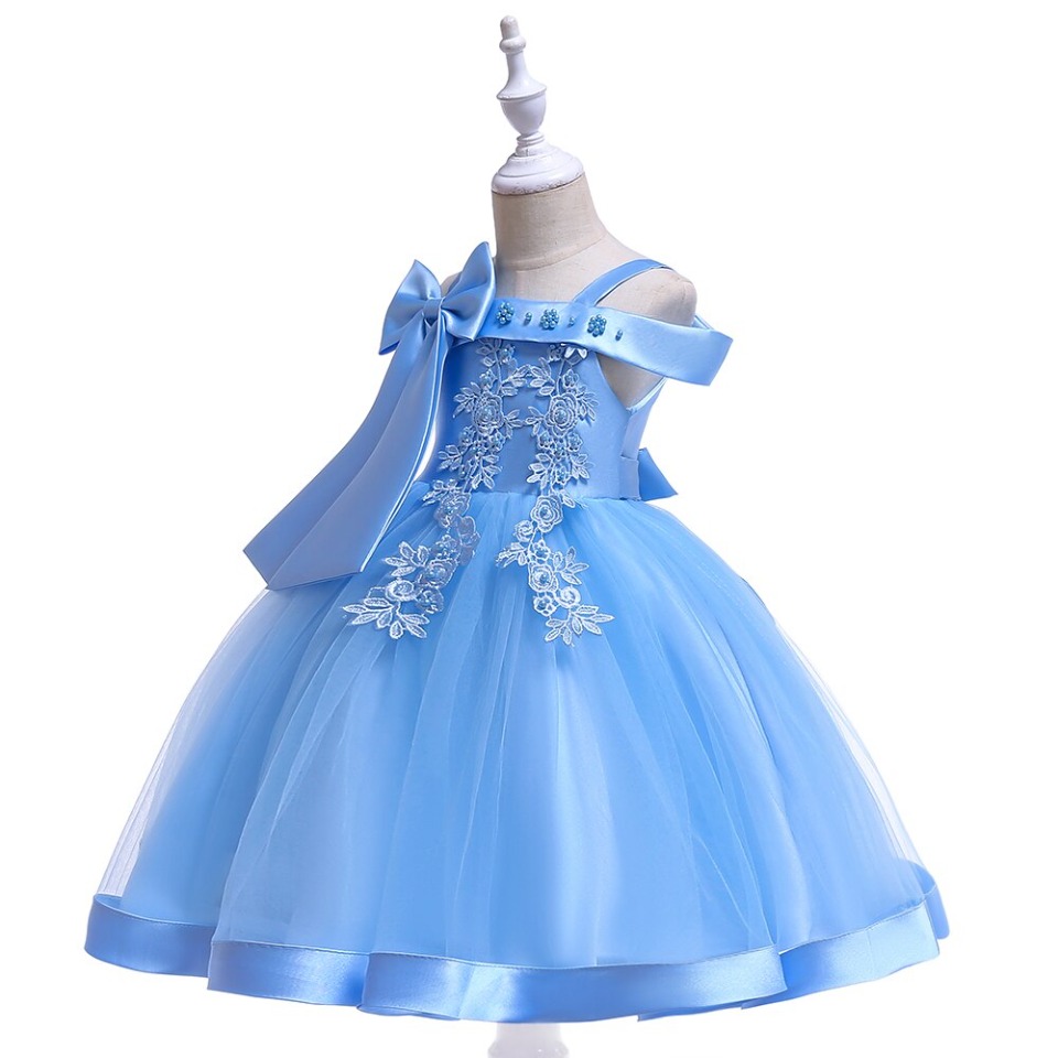 Kleid für Brautjungfer Prinzessin Himmelblau