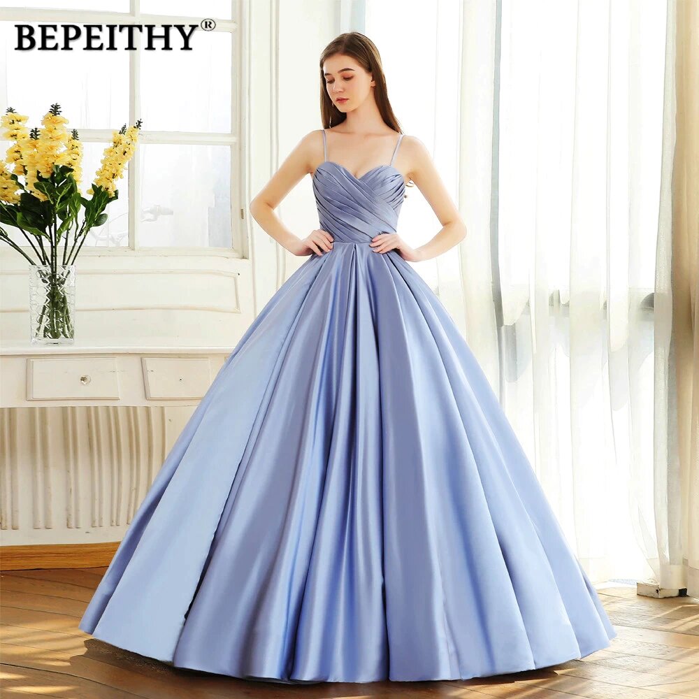 Blau-Silbernes Prinzessin-Ballkleid