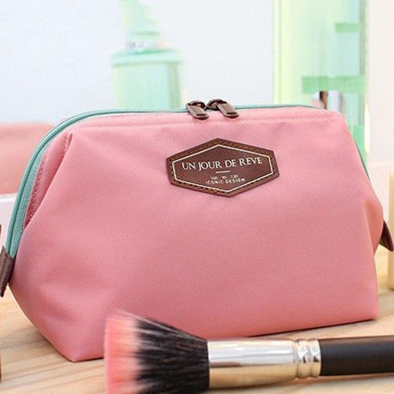 Jolie Trousse de Toilette Un Jour de Rêve