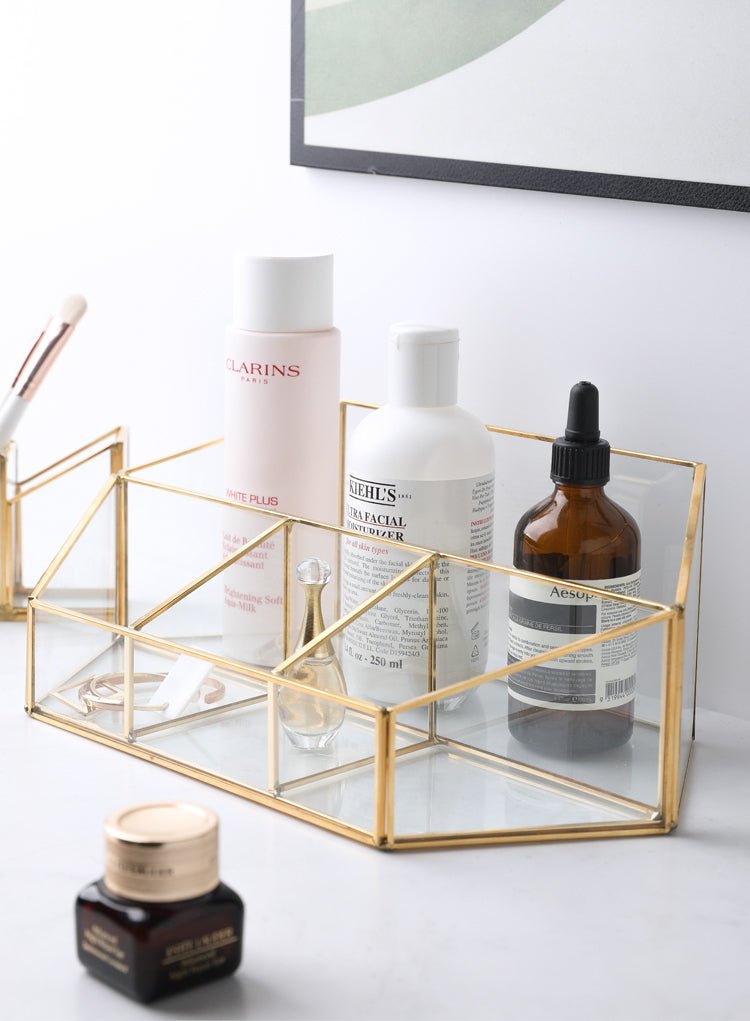 Make-up-organisatör i glas