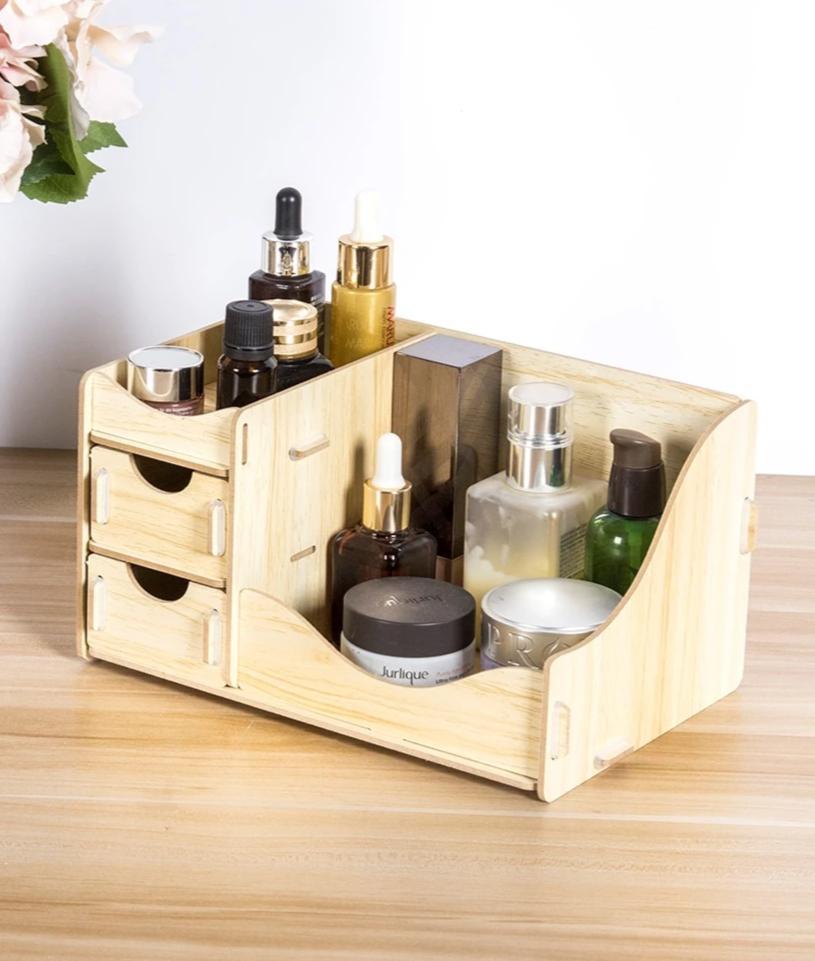 Make-up-organisatör i trä
