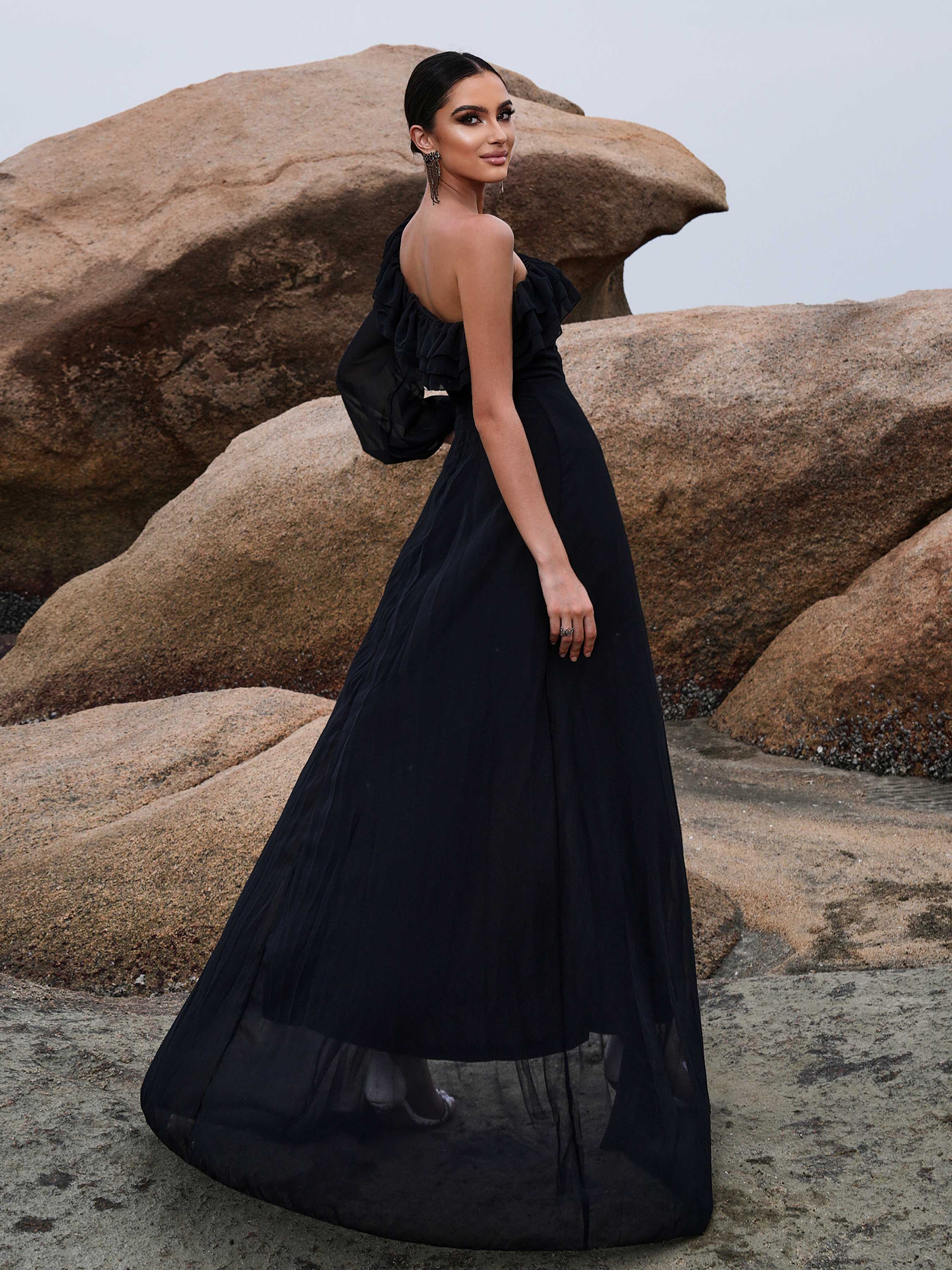 Vestido de férias em chiffon com folhos RH308033