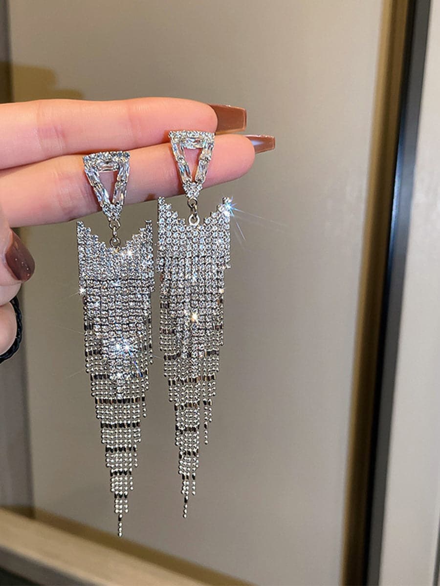 MSE101008 Vinkelformede diamantbesatte kvastøreringe