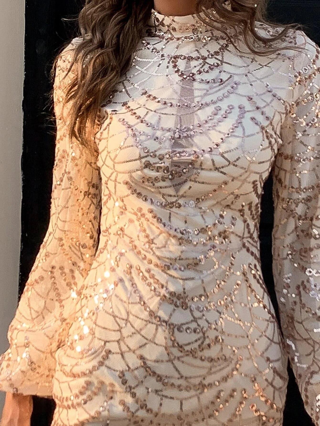 M01067 Bodycon-kjole med høj hals og pailletter