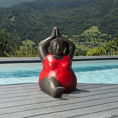 Statue Garten dicke rote Frau