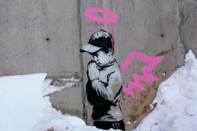 Malarstwo Banksy’ego wybacza nam nasze wtargnięcie