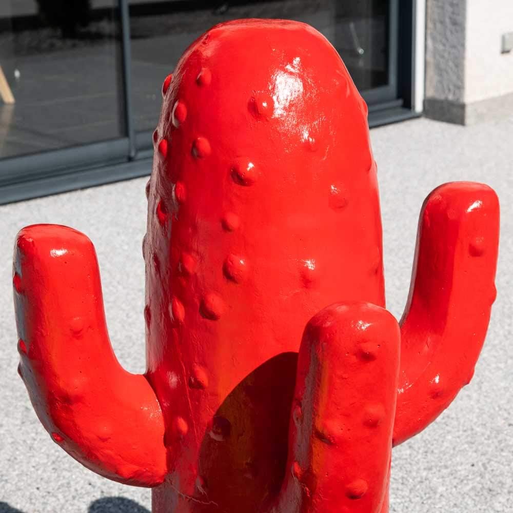 xxl cactus hars standbeeld