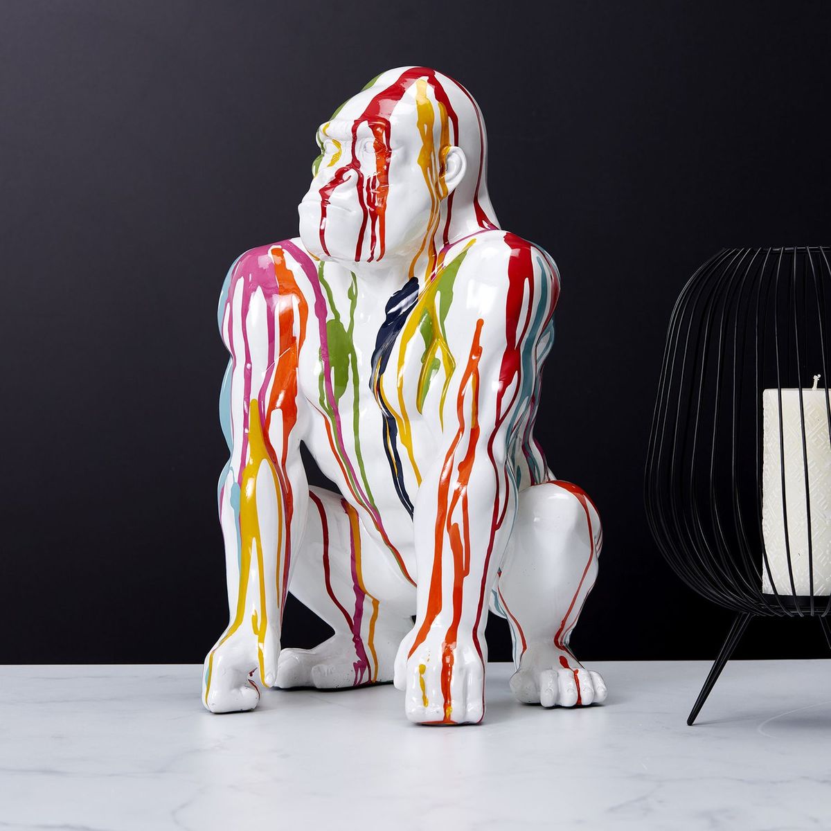 Pop-art gorilla standbeeld