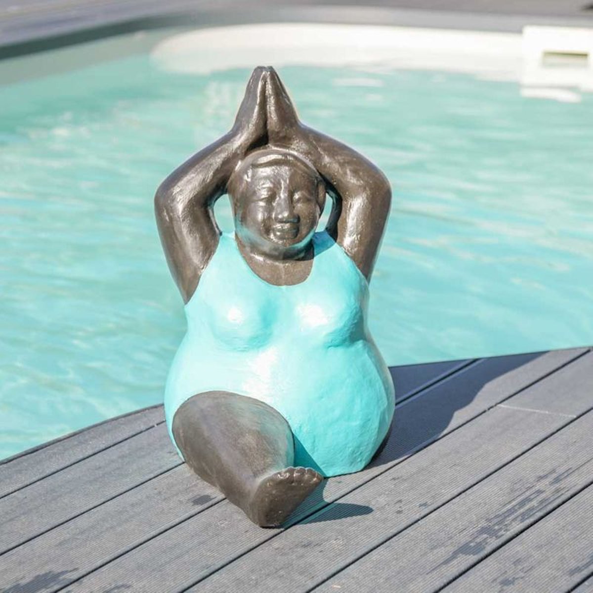 Statue Garten dicke moderne Frau