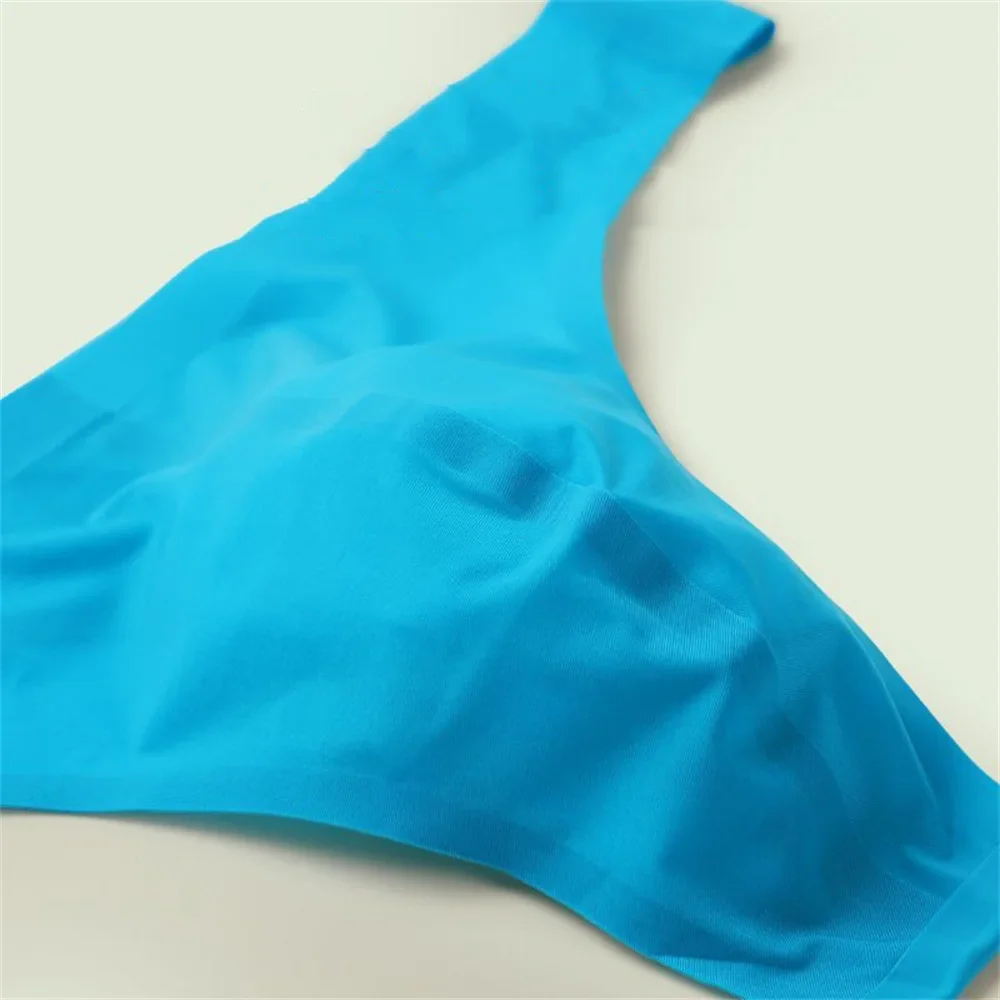 Elegant sömlös string