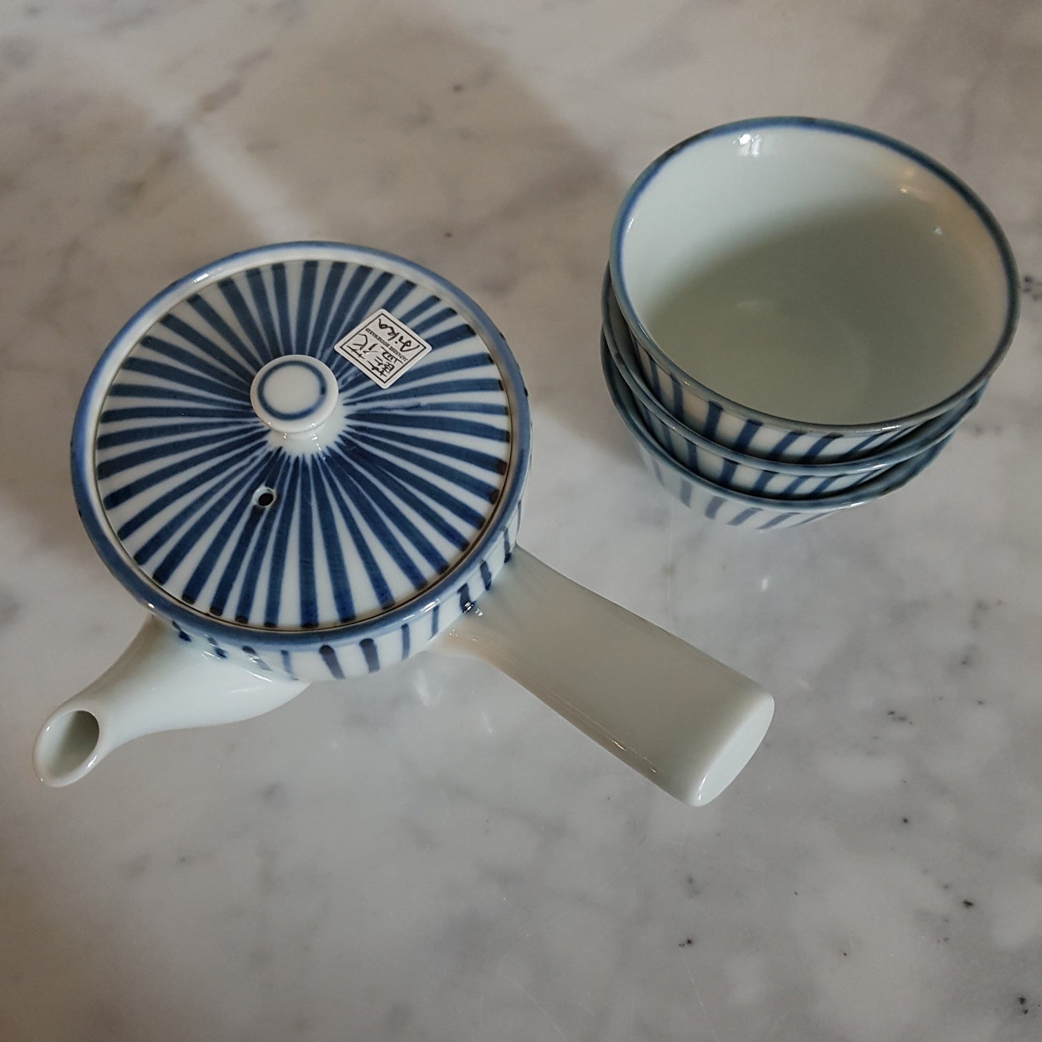 Japonijoje pagamintas porcelianinis arbatos rinkinys 300 ml