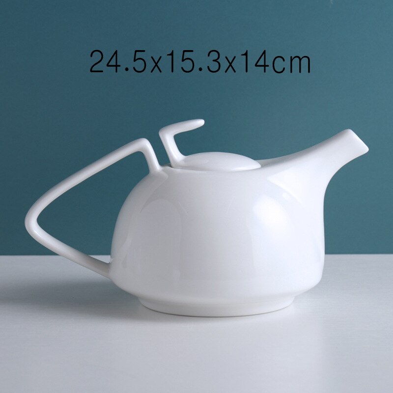 Baltas porcelianinis arbatinukas 700ml-1L