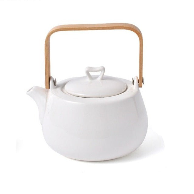 Baltas porcelianinis arbatinukas su filtru 500 ml