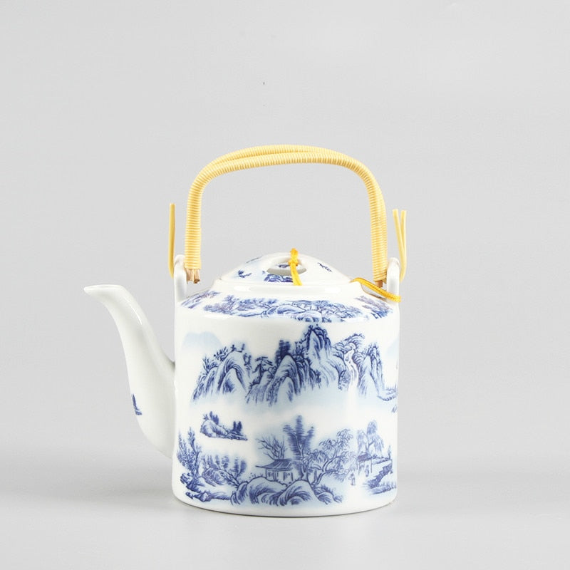 Kiniškas porcelianinis arbatinukas 750ml