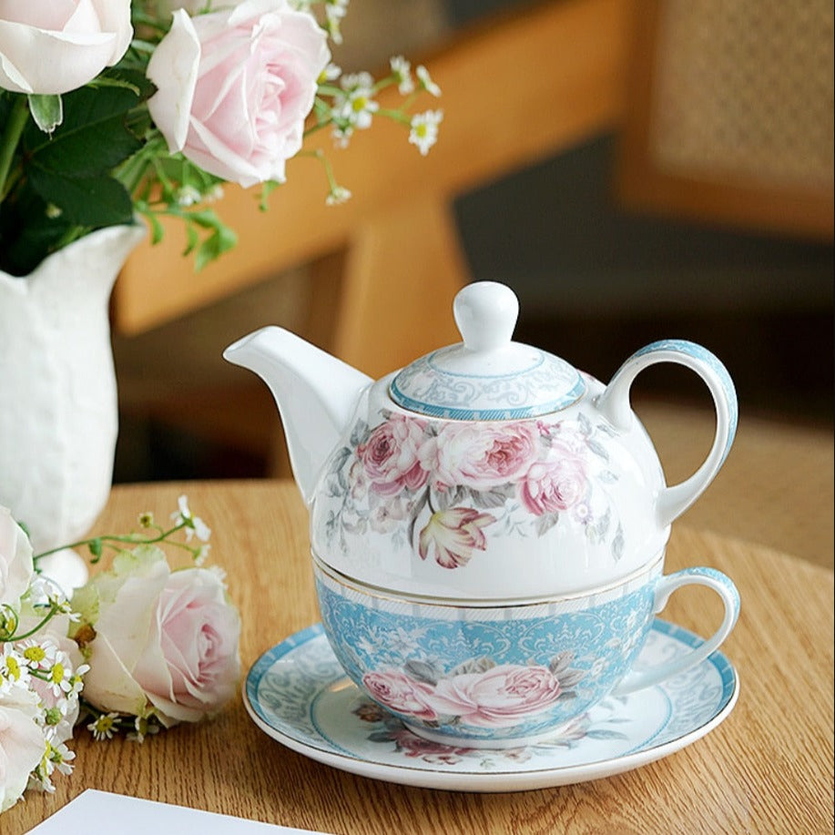 Porcelianinis gėlių arbatinukas 