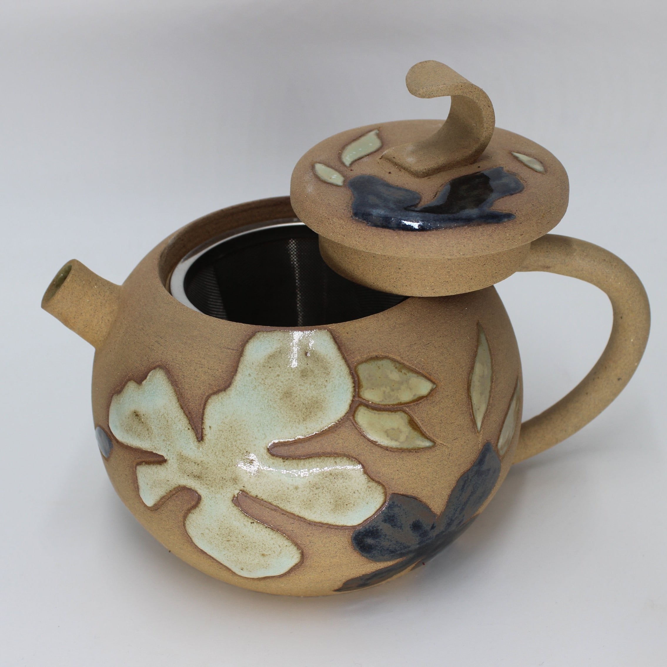 Prancūzijoje pagamintas keramikinis arbatinukas 1L