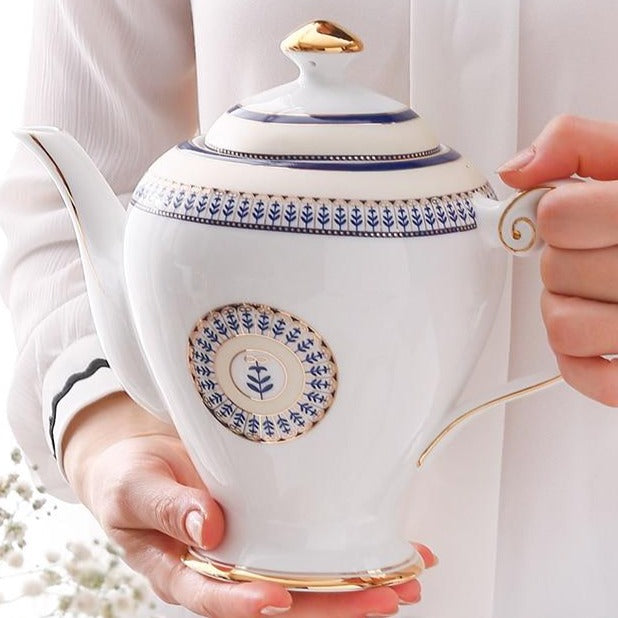 Angliškas porcelianinis arbatos servizas 1,1 l