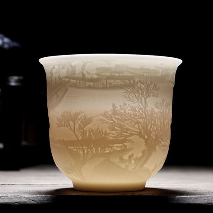 Mažas porcelianinis puodelis 140-200 ml