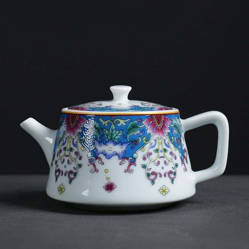 Indiškas porcelianinis arbatinukas 215 ml