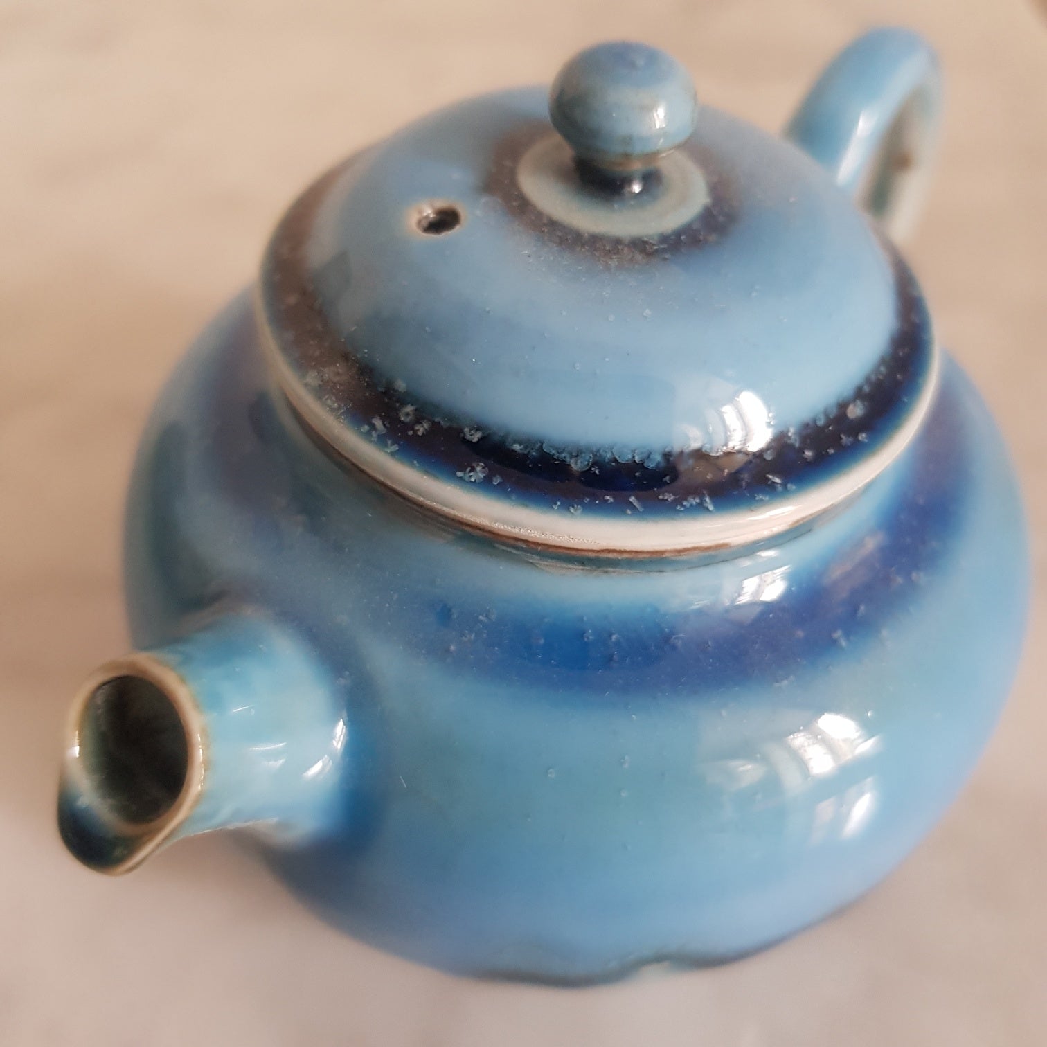 Mažas kiniškas porcelianinis arbatinukas 120ml