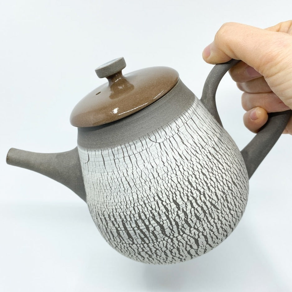 Prancūzijoje pagamintas akmens masės arbatinukas 600 ml