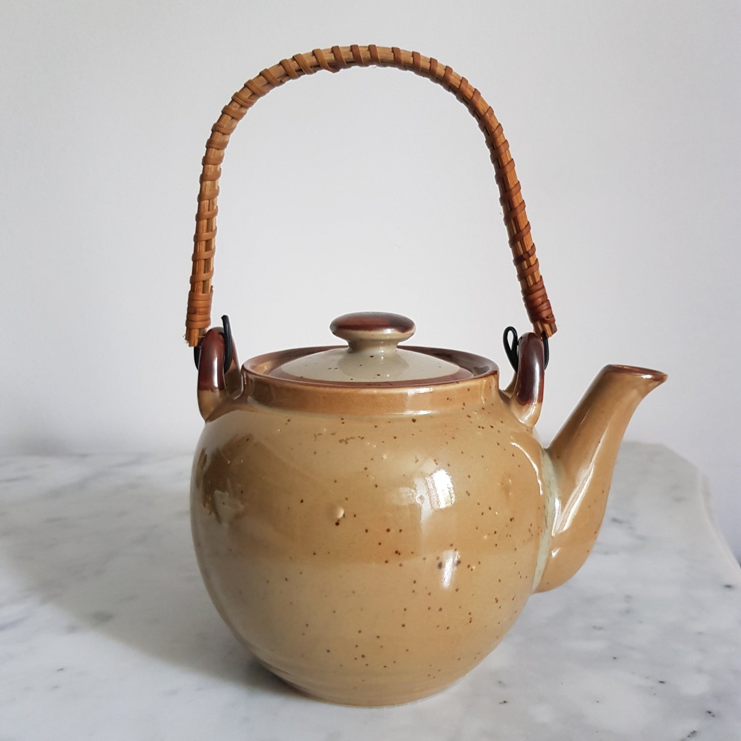 Kaimiškos keramikos arbatinukas 1,1 l