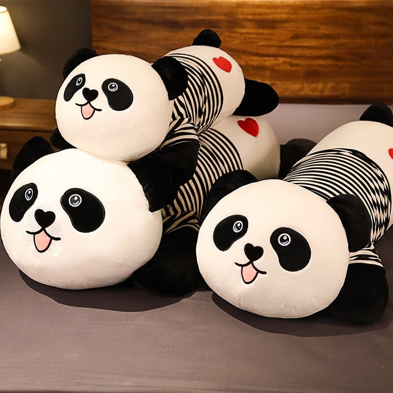 Panda de peluche com olhos brilhantes