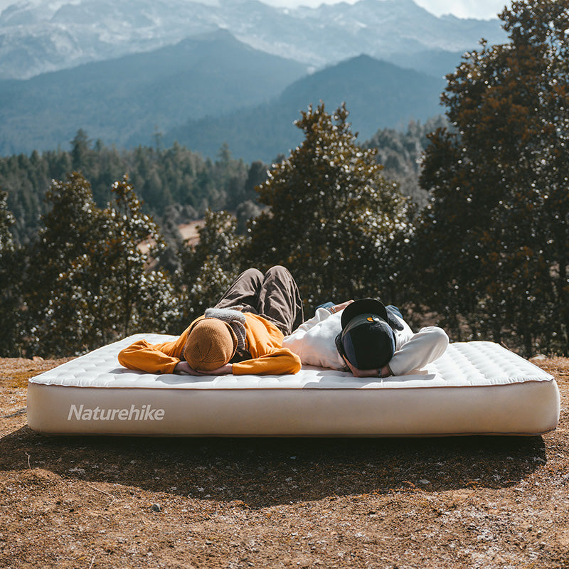 Cama hinchable de tela con bomba incorporada