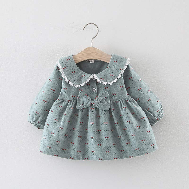 Kleid für Babys mit Kirschmuster