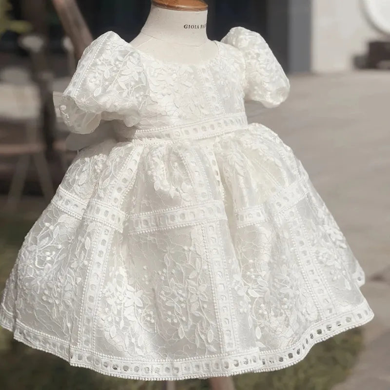 Weißes Taufkleid für Kinder