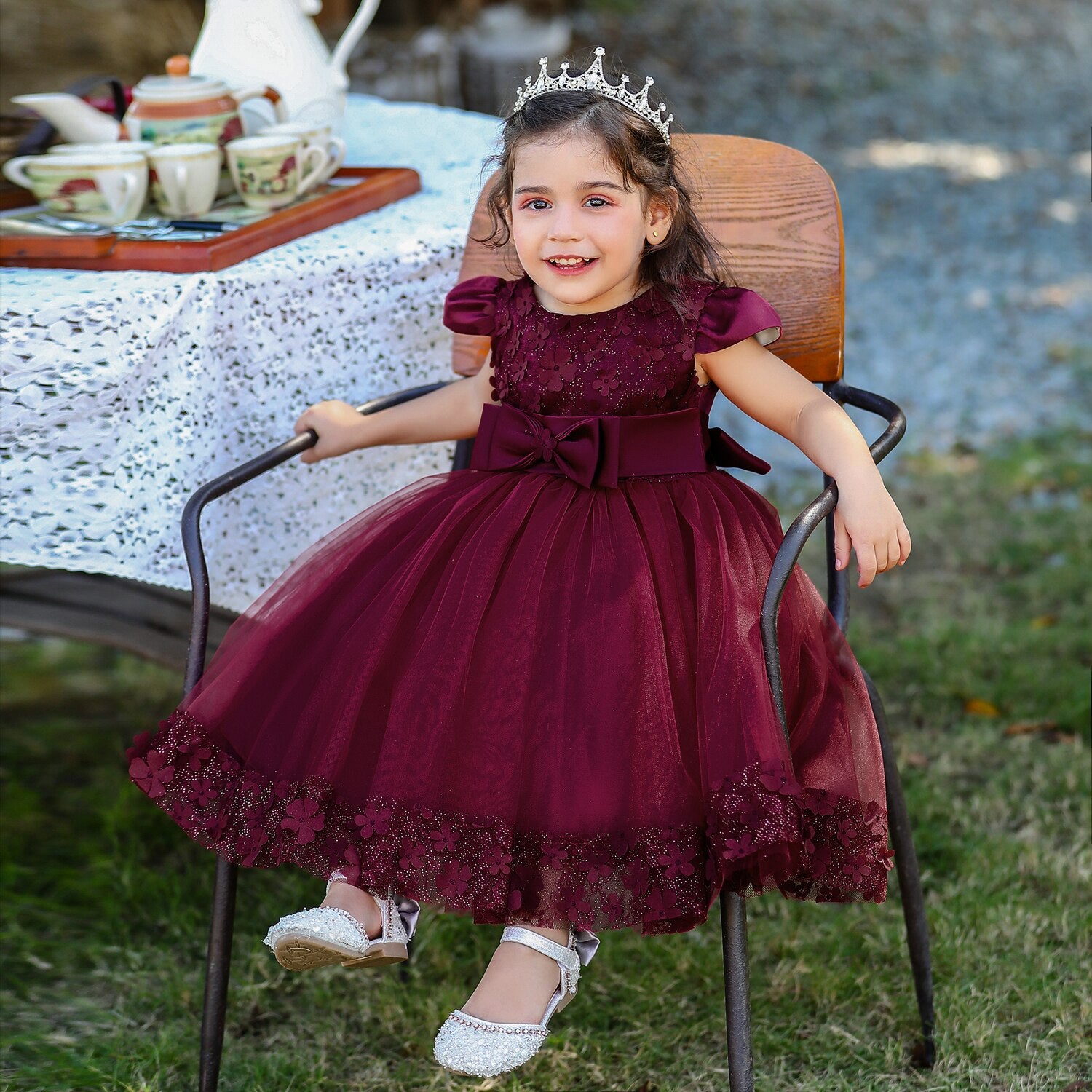 Bebé niña vestido de cumpleaños