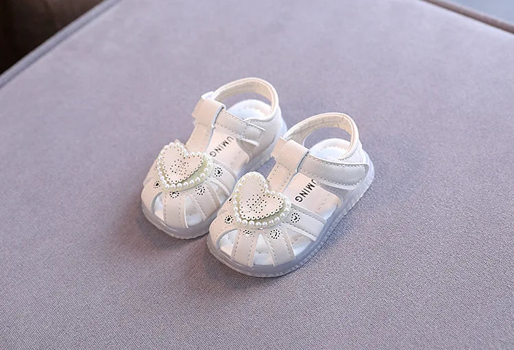 Herzsandalen für Babys