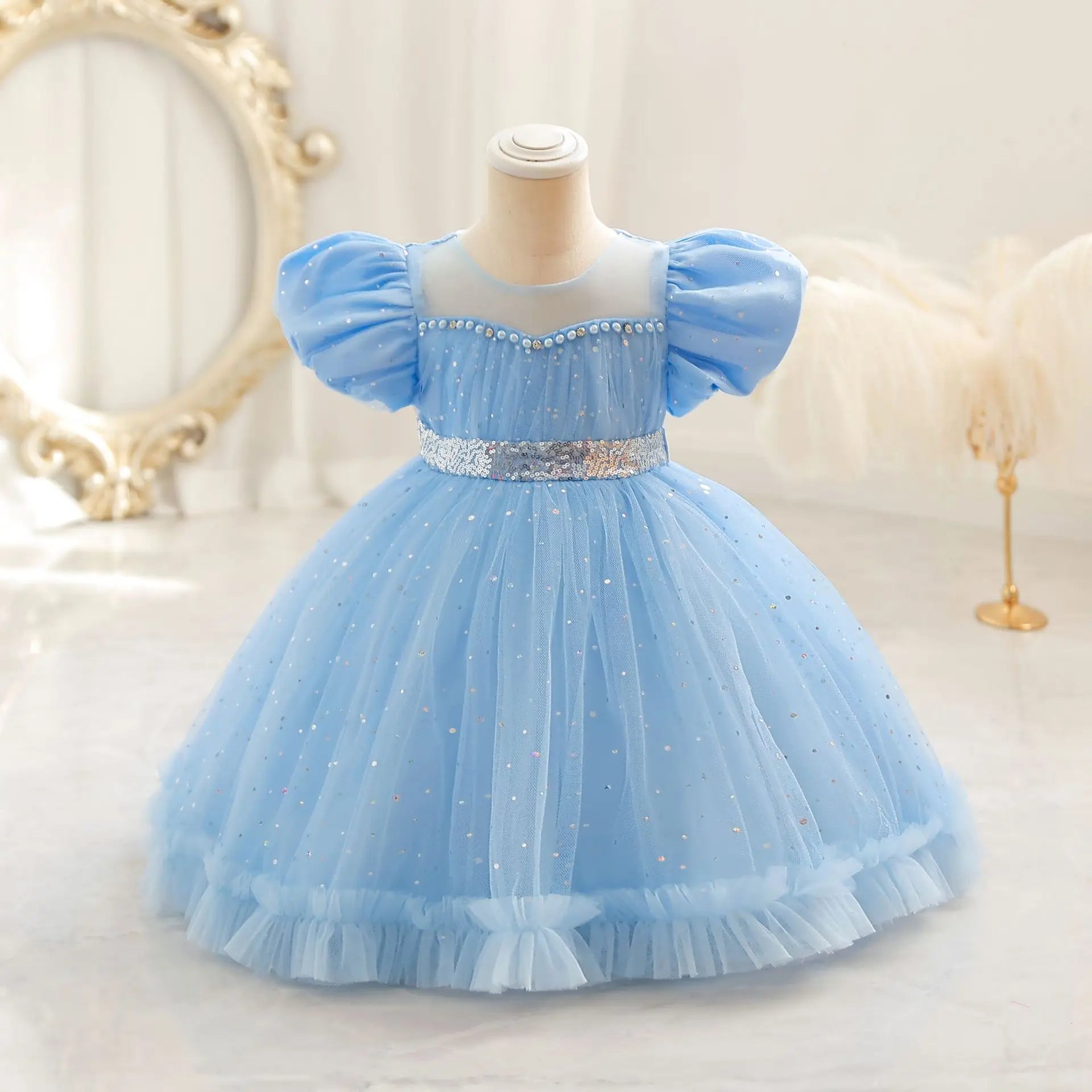 Vestido de cumpleaños cielo niña