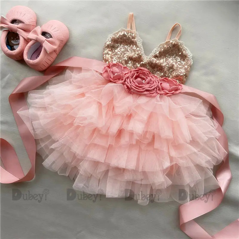 Vestido de fiesta infantil floral con volantes