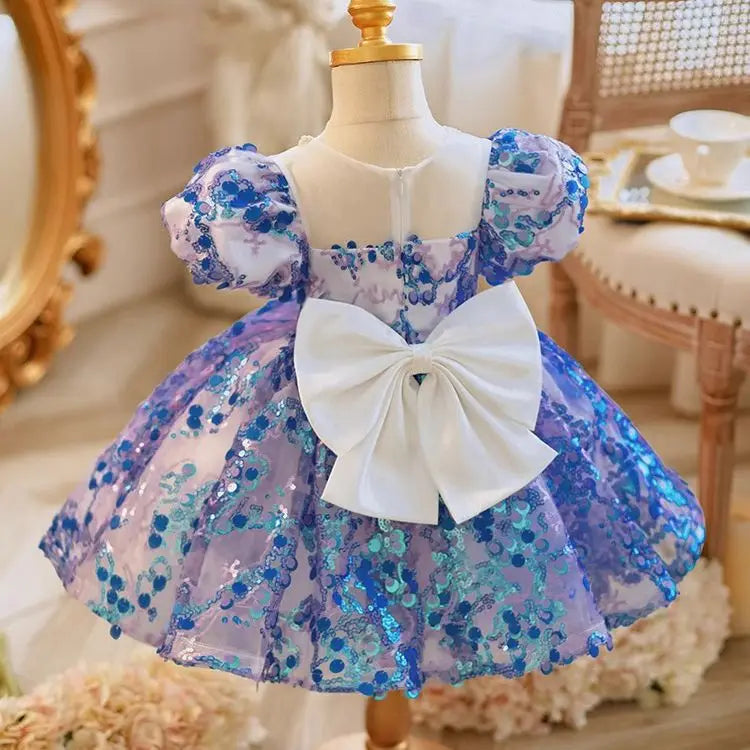 Vestido de cumpleaños brillante para niña