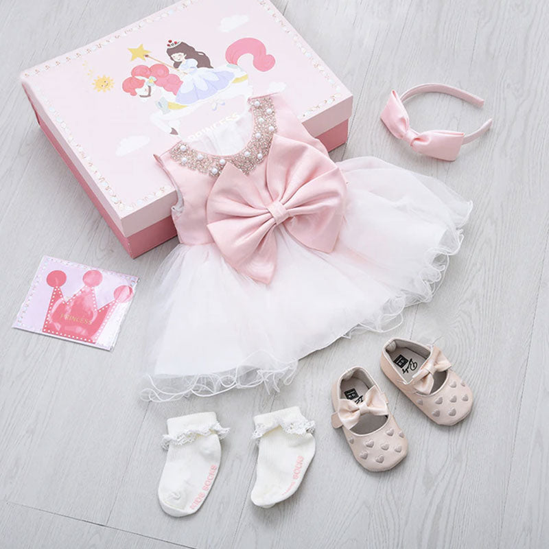 Geschenkbox Babykleid für Mädchen rosa