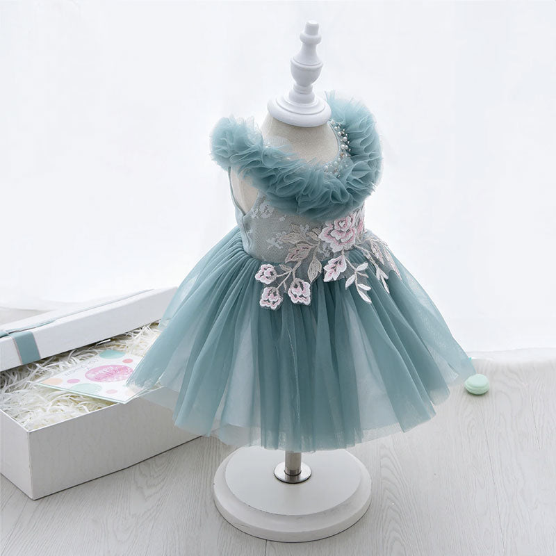 Geschenkbox Babykleid für Mädchen grün