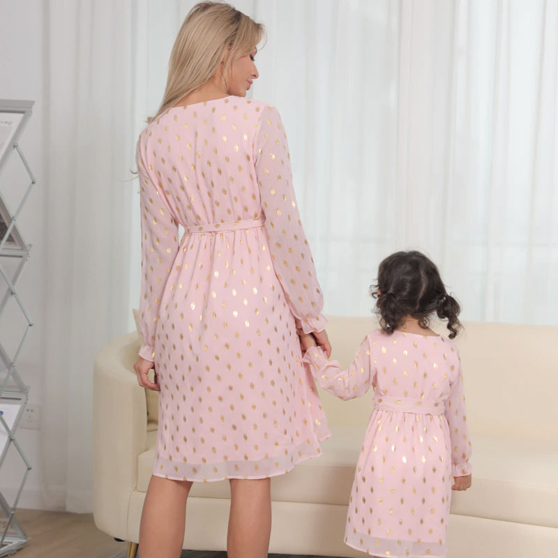 Passendes Mutter-Tochter-Kleid rosa